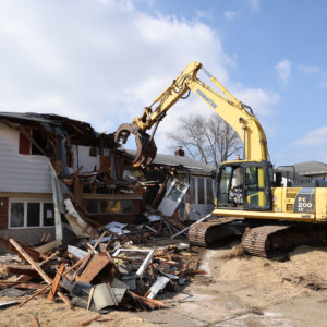 Town Demolishes Vacant Zombie Home in Farmingdale