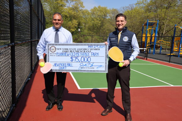 Town Opens New Pickleball Courts in Plainview-Old Bethpage