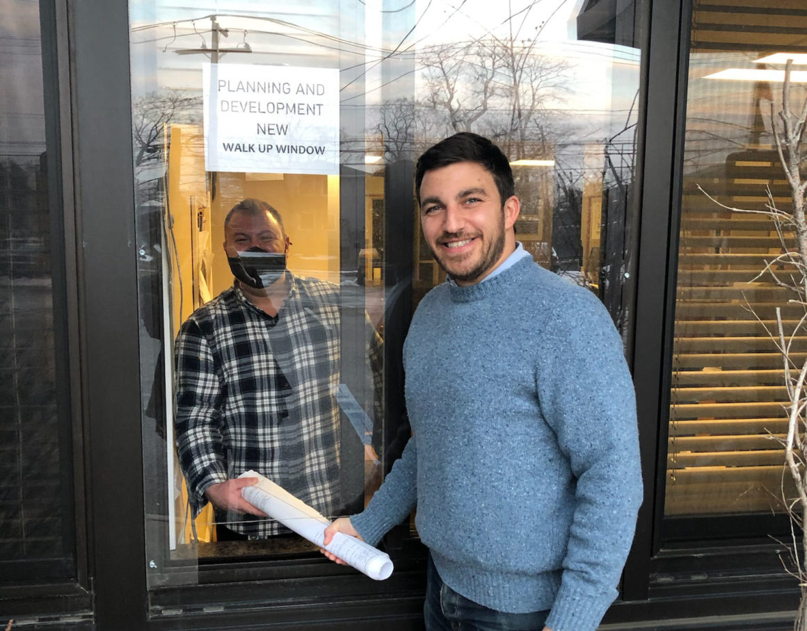 Building Department Opens Walk-Up Window Services for Residents at Town Hall South