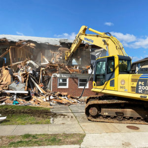 Town Demolishes Abandoned Zombie Home in Massapequa