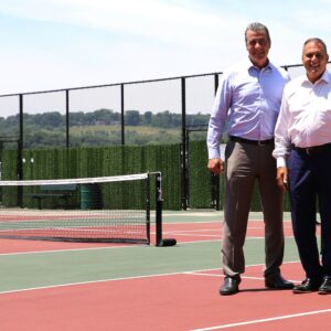 New Pickleball Courts Open at Tappen Beach in Sea Cliff