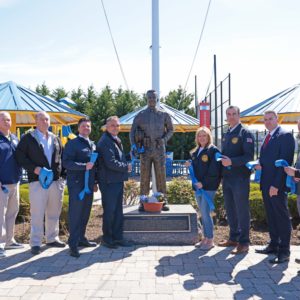 Town and Police Officials Launch ‘Back the Blue’ Ribbon Campaign